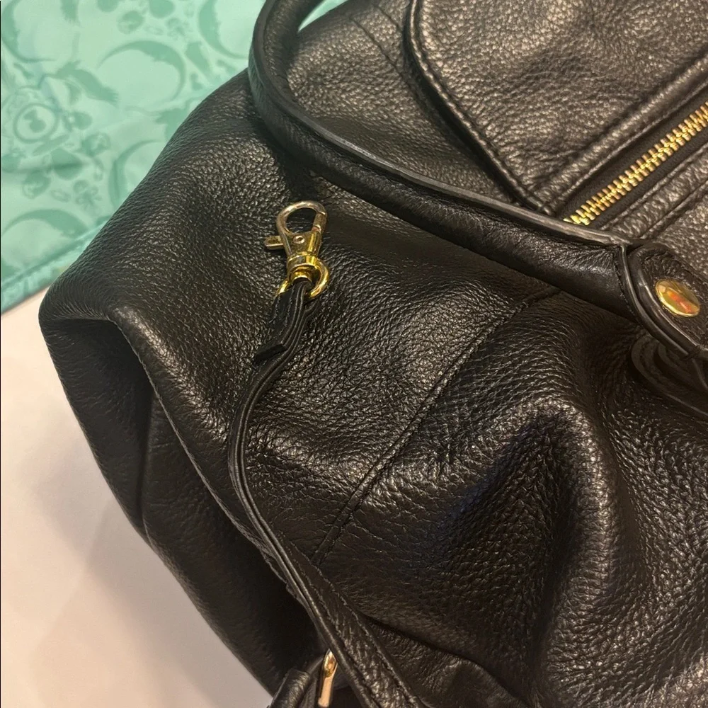 Luxurious NEST Black Leather Baby Diaper Bag that’s more like a high end purse! - Picture 6 of 12